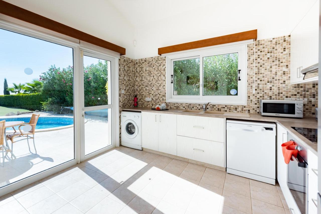 Savoya Sunrise Villa Coral Bay Bagian luar foto
