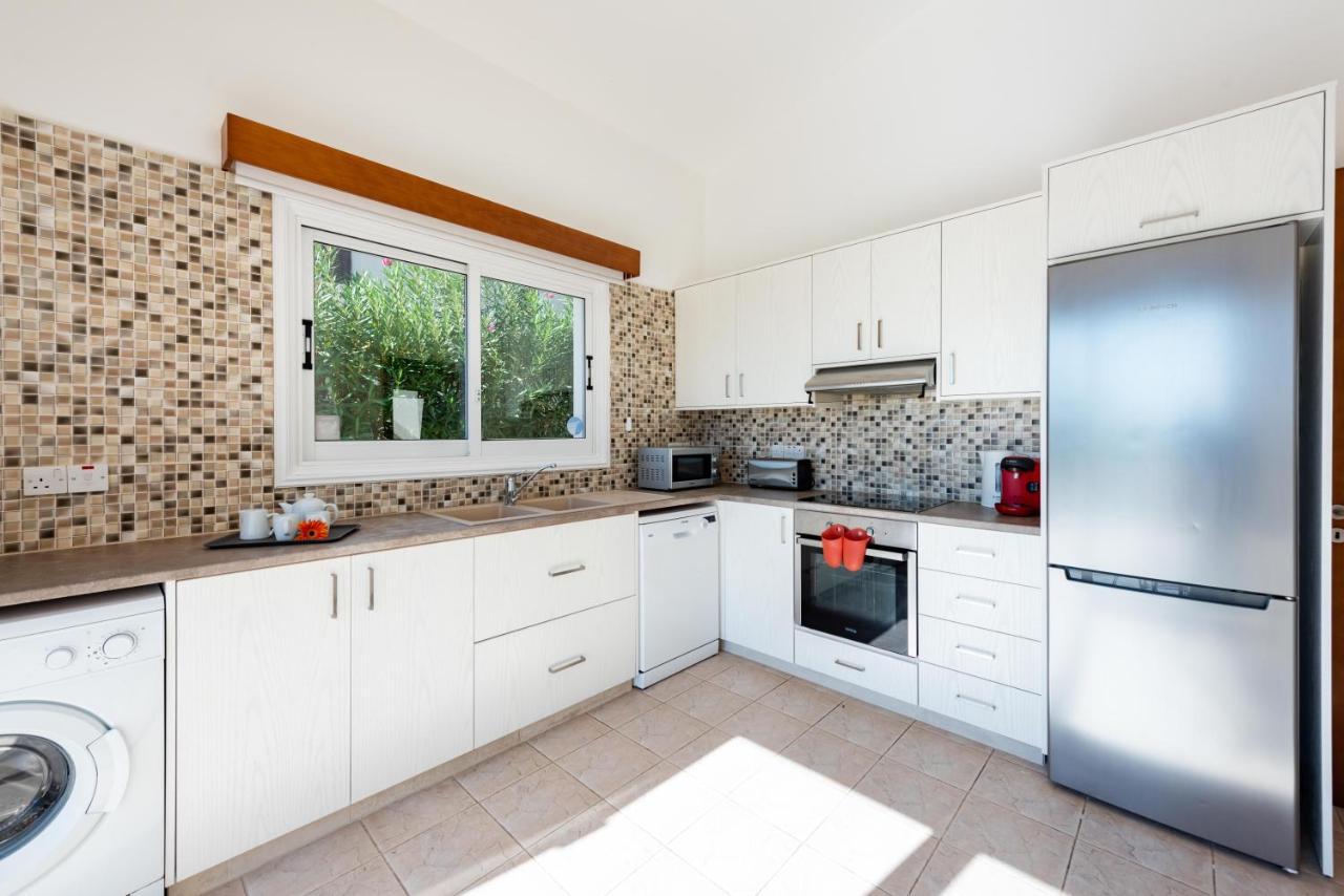 Savoya Sunrise Villa Coral Bay Bagian luar foto